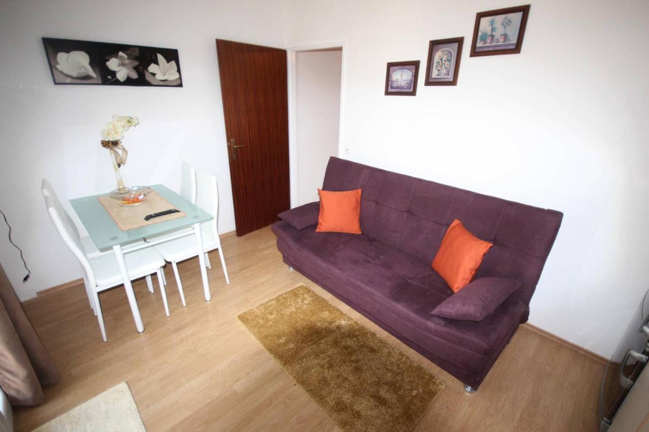 Small Apartment For A Great Holiday Zadar Exterior foto